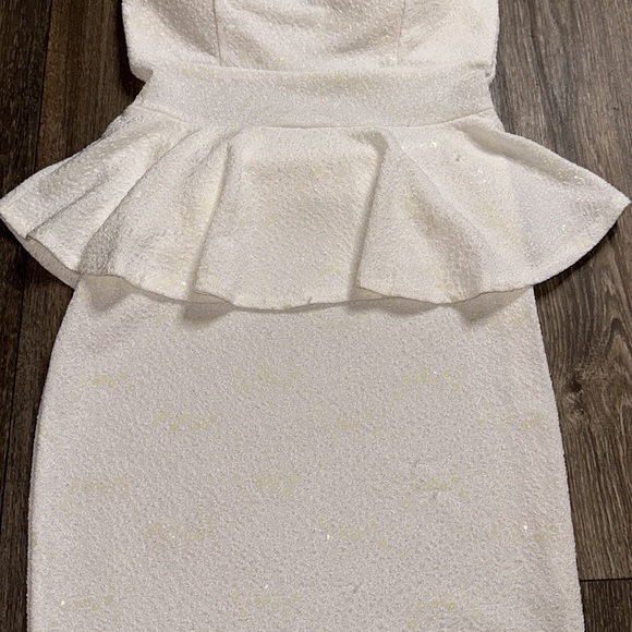 Sequin peplum dress - Picture 3 of 4